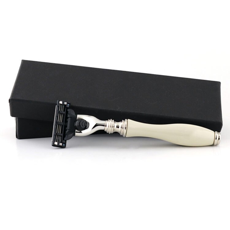 White Handle Cartridge Razor