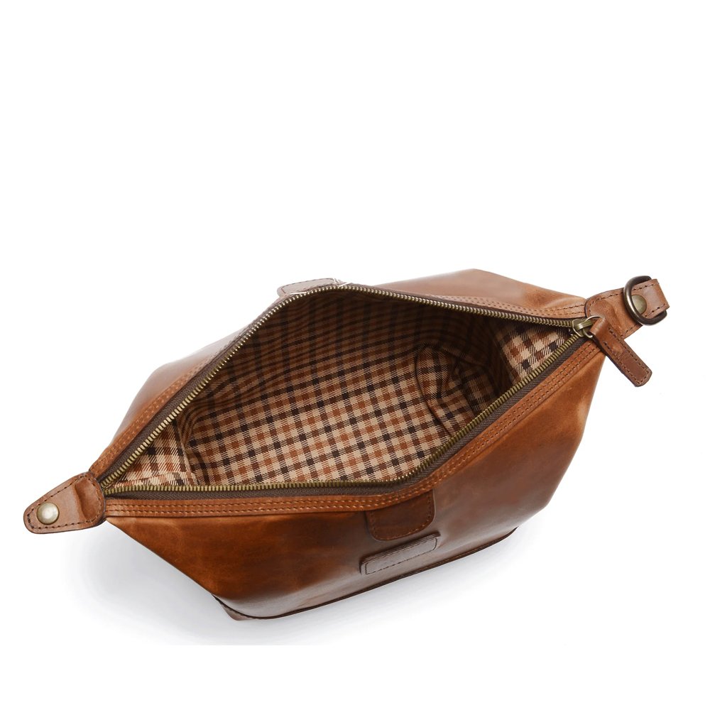 Full Grain Leather Toiletry Bag - Image 7