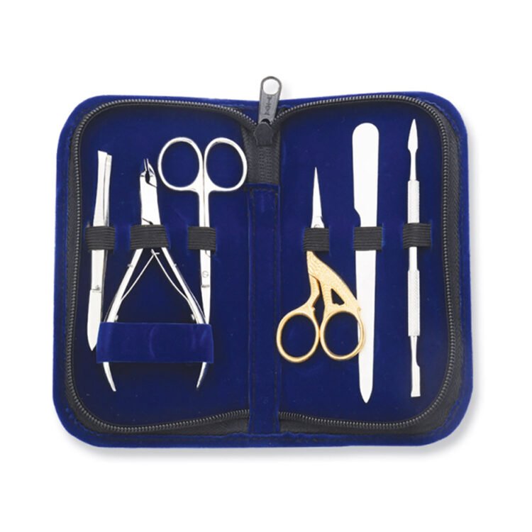 Leo Beauty Pro Manicure Pedicure Leather Kit